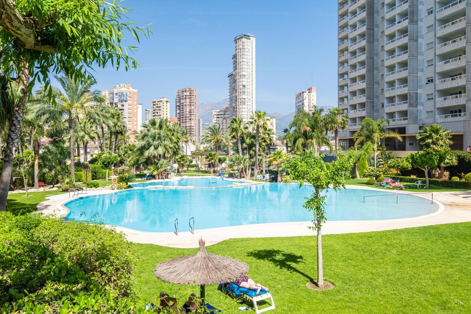 Gemelos 22-3-21D Benidorm Exterior foto