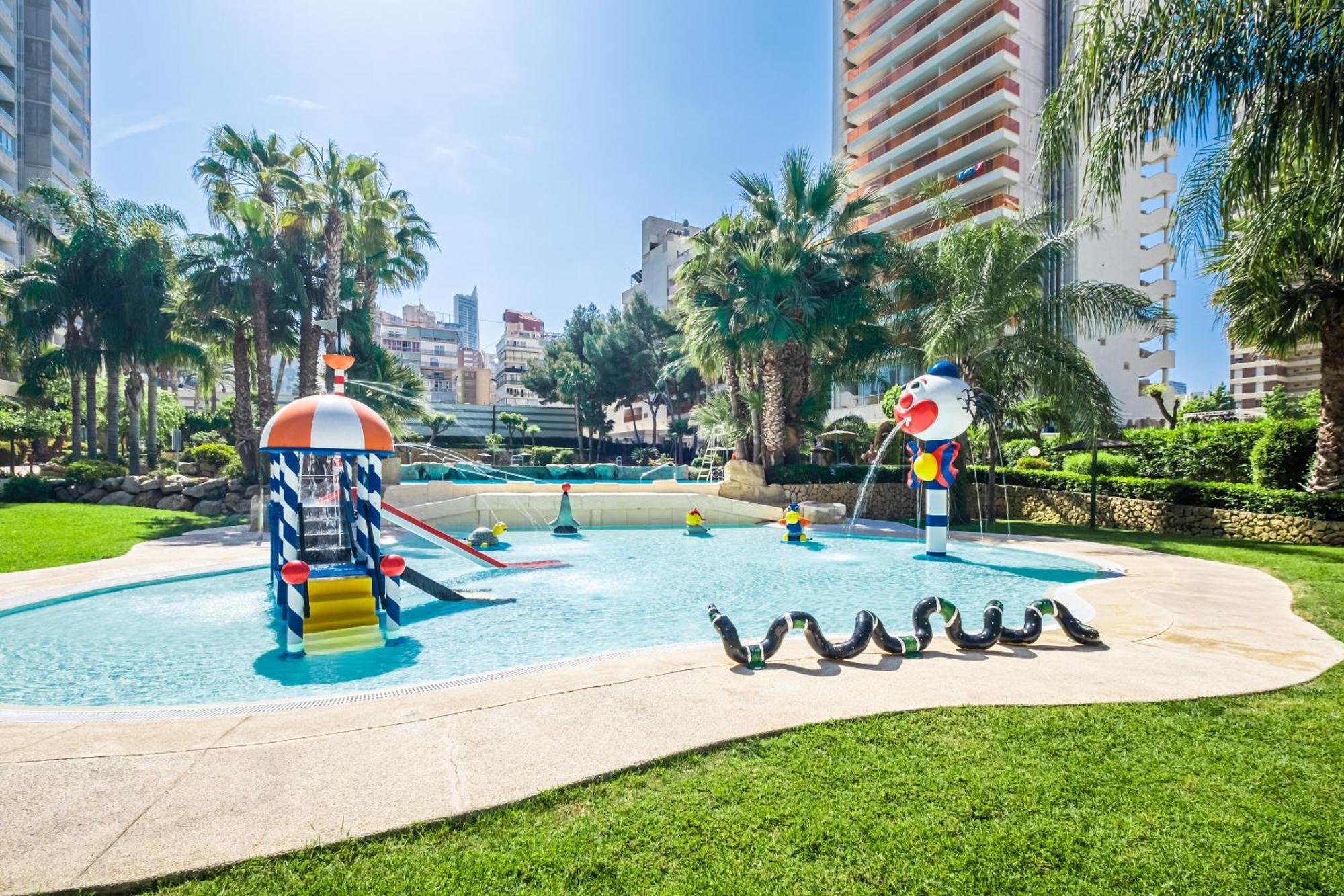 Gemelos 22-3-21D Benidorm Exterior foto